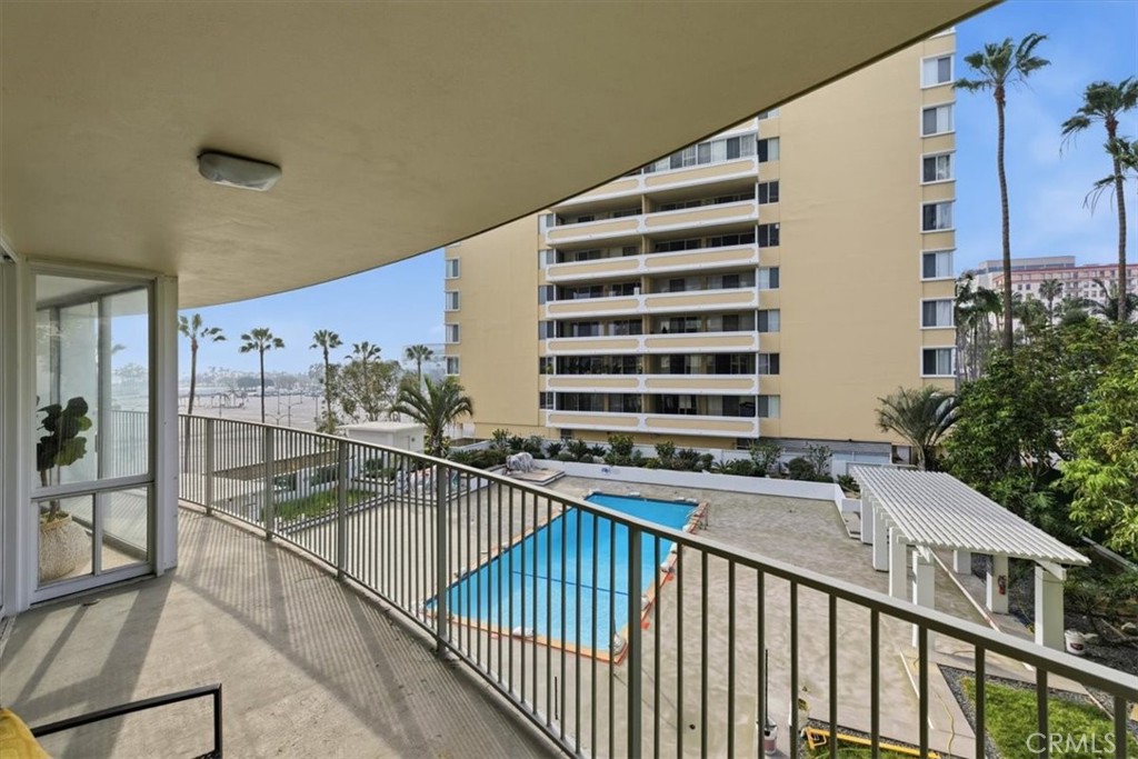700 E Ocean 601 Property Photo 43