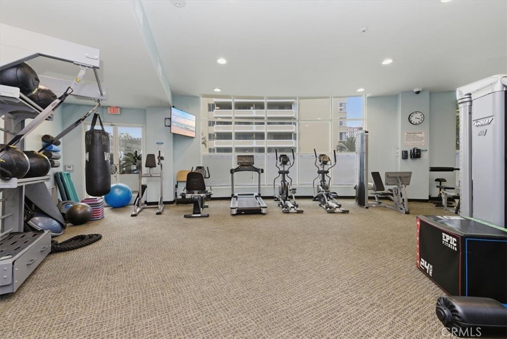 700 E Ocean 601 Property Photo 59