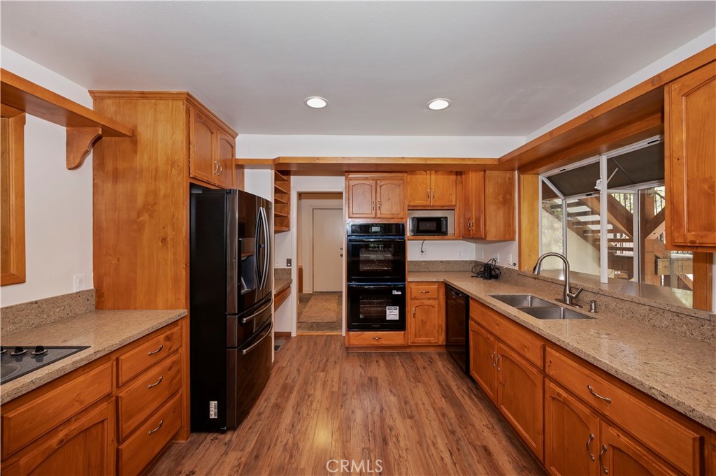 550 Coyote Trail Property Photo 17