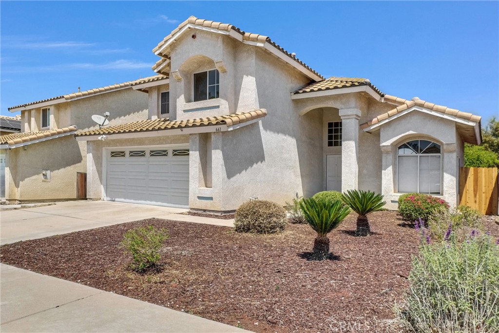 661 La Cumbre Property Photo 1