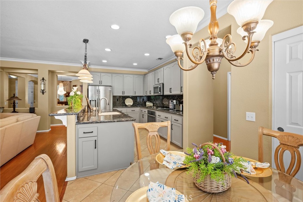 1856 Plainfield Property Photo 22