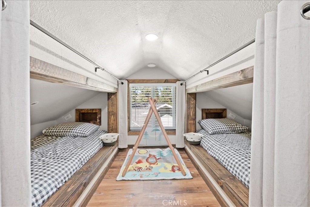 225 Sunset Property Photo 18