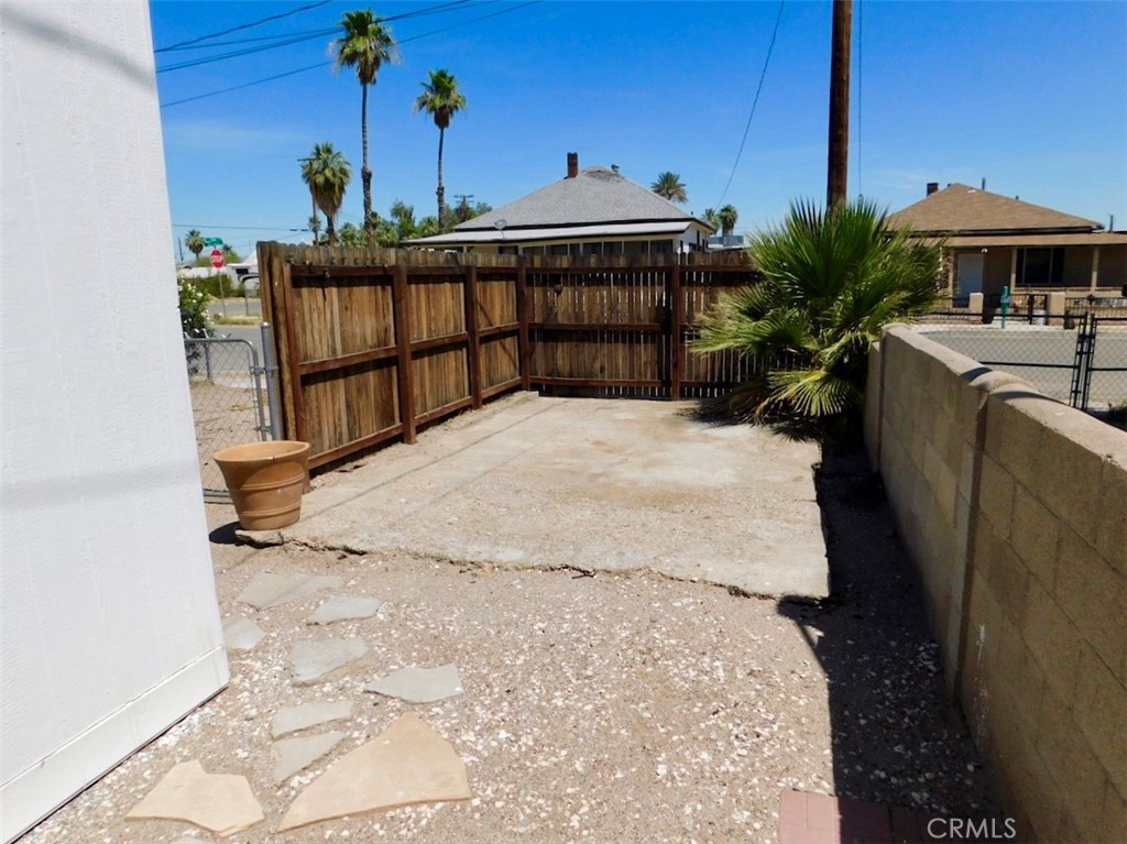 503 Palm Property Photo 10