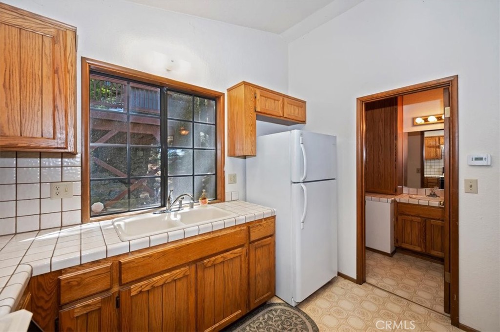 955 Coulter Pine Property Photo 18