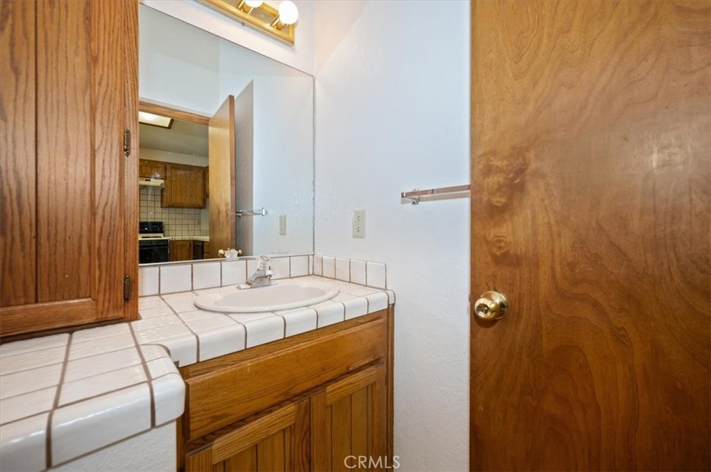 955 Coulter Pine Property Photo 20