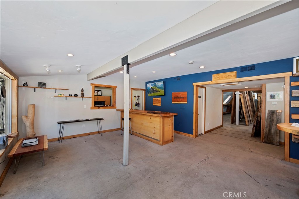 32765 Hilltop Boulevard Property Photo 14
