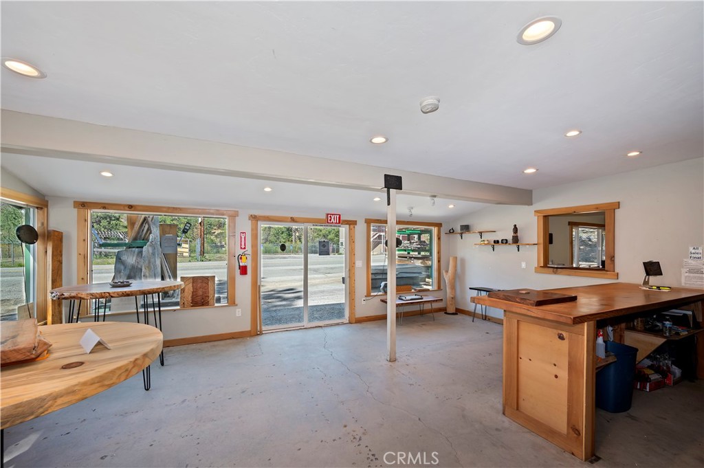 32765 Hilltop Boulevard Property Photo 17