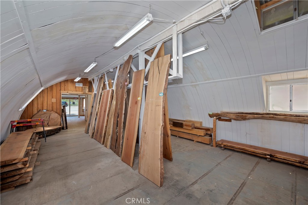 32765 Hilltop Boulevard Property Photo 24
