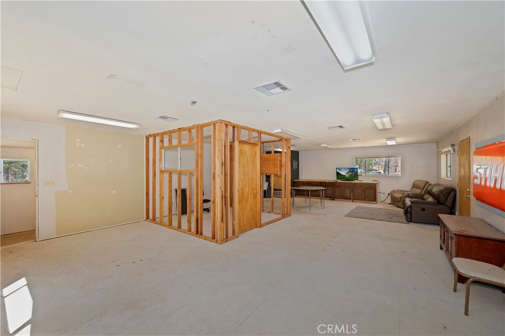 32765 Hilltop Boulevard Property Photo 56