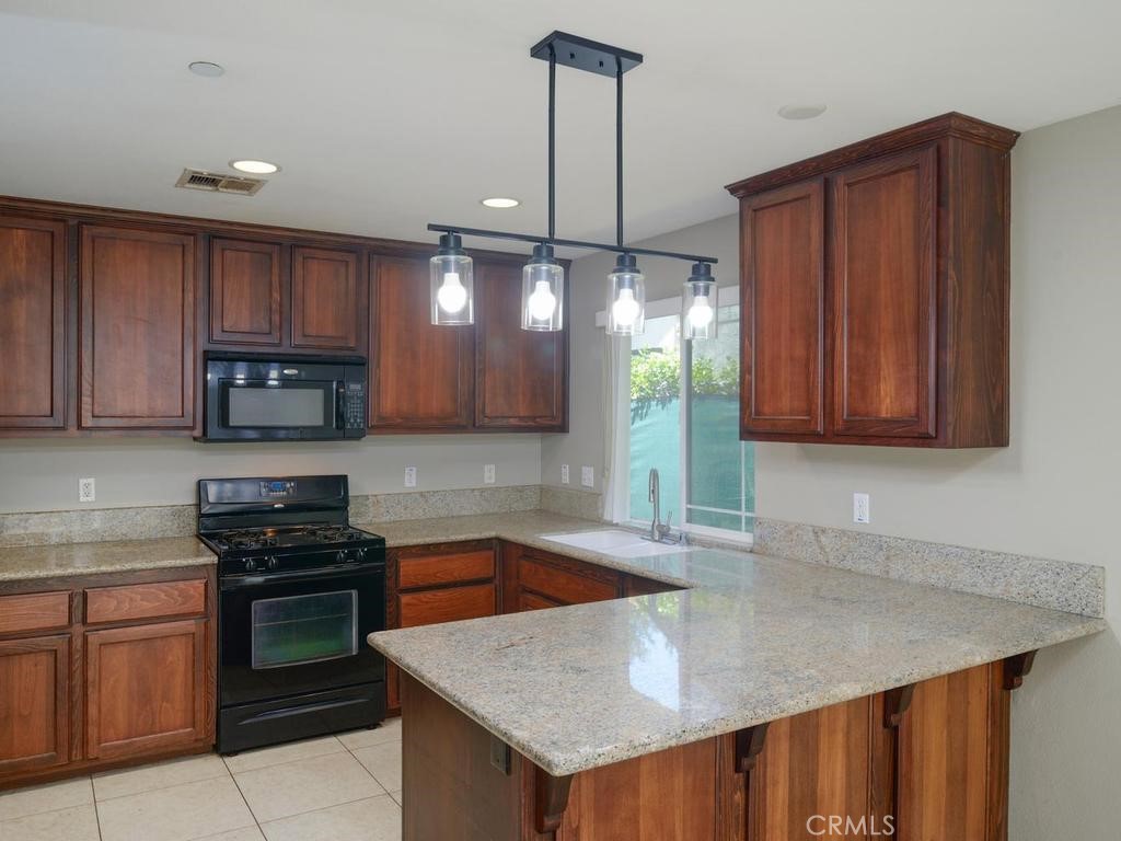 5742 Magnolia Property Photo 6