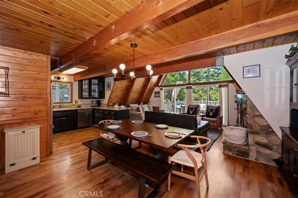 349 Castle Gate Property Photo 11