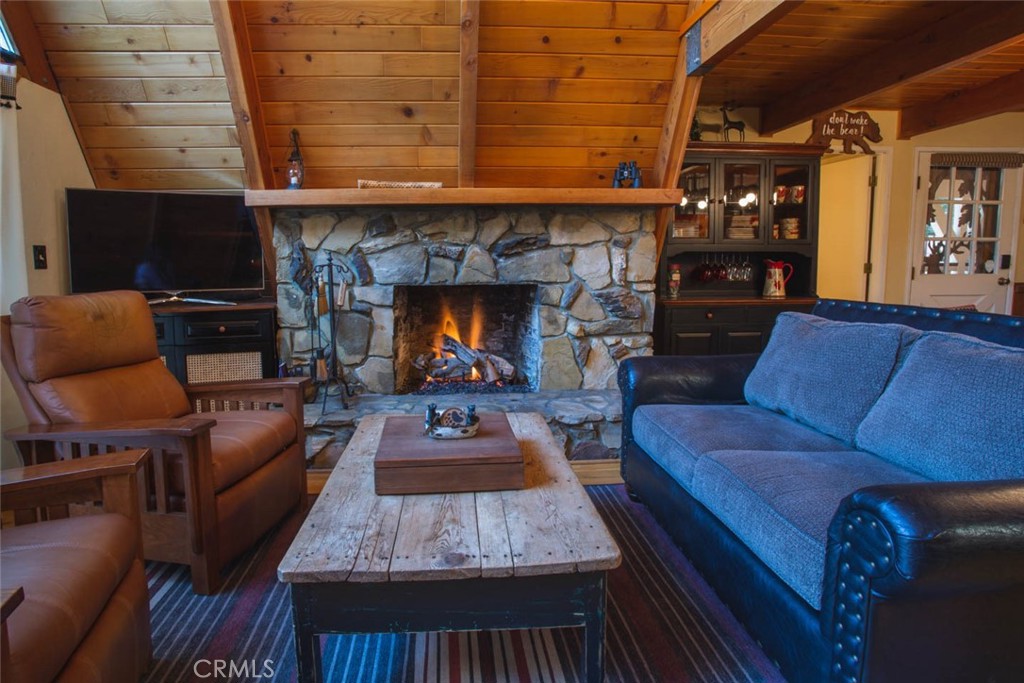 349 Castle Gate Property Photo 16
