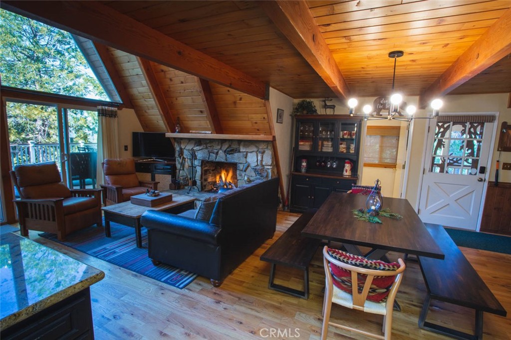 349 Castle Gate Property Photo 17