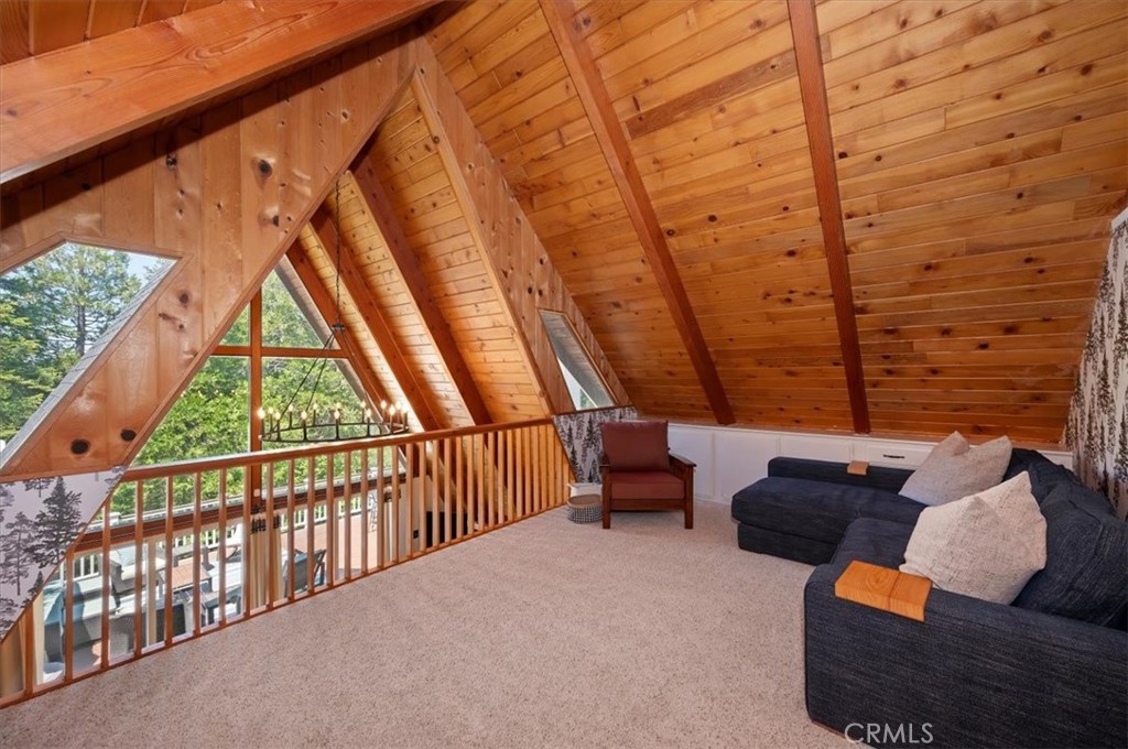 349 Castle Gate Property Photo 25
