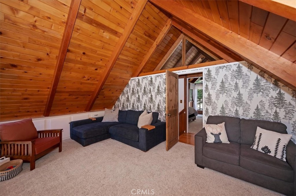 349 Castle Gate Property Photo 27