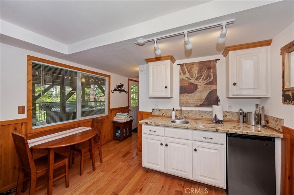 349 Castle Gate Property Photo 40