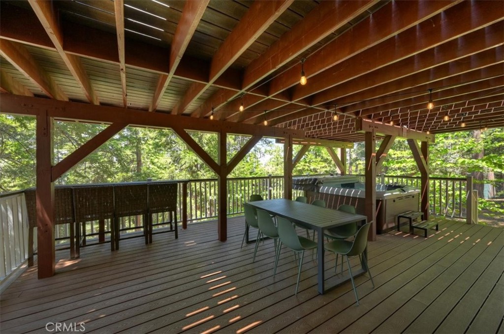 349 Castle Gate Property Photo 43