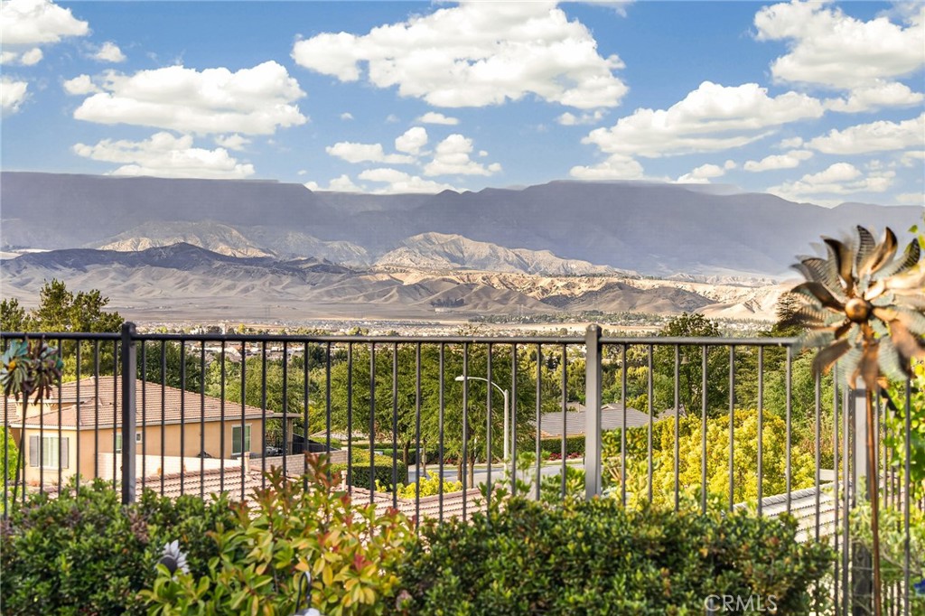 370 Irvine Property Photo 1