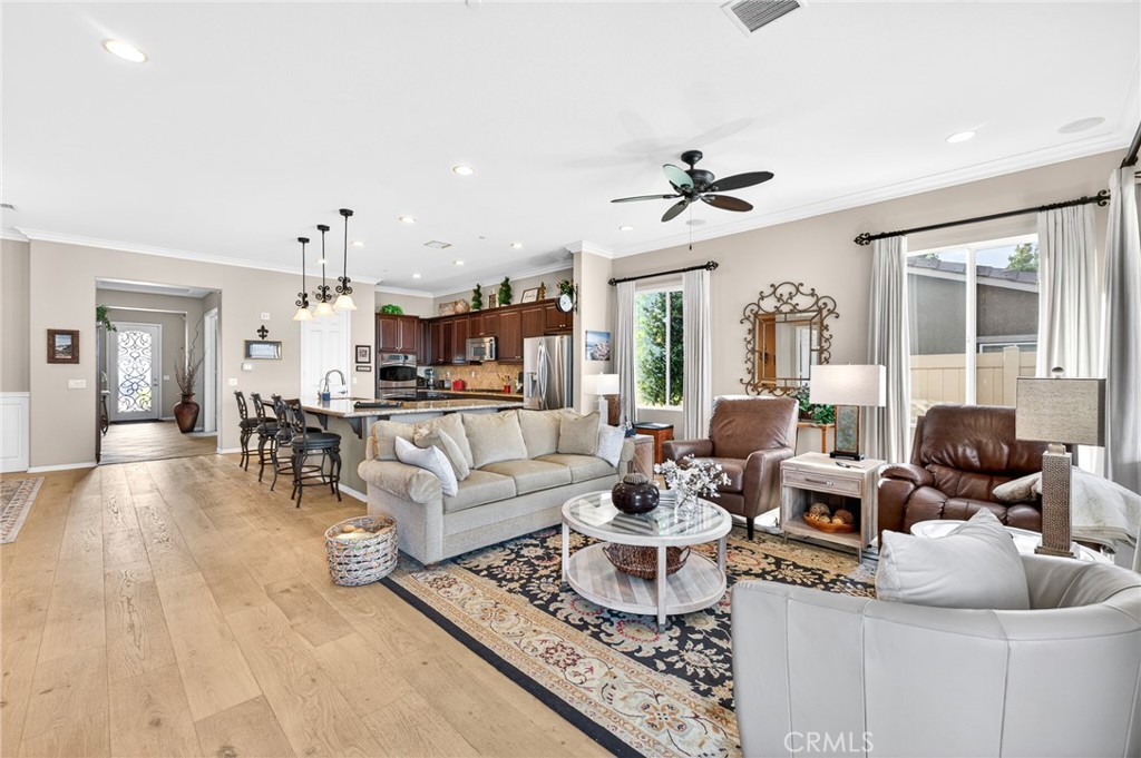 370 Irvine Property Photo 10