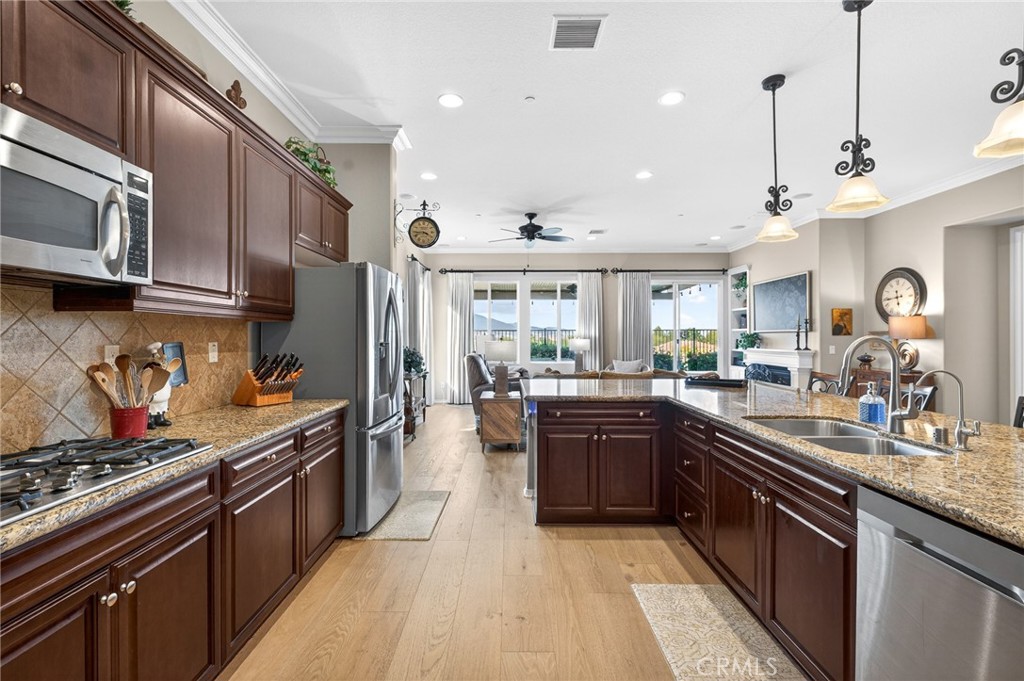 370 Irvine Property Photo 15