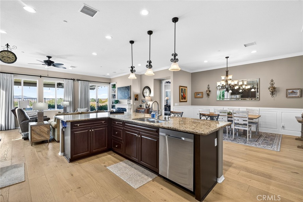370 Irvine Property Photo 16