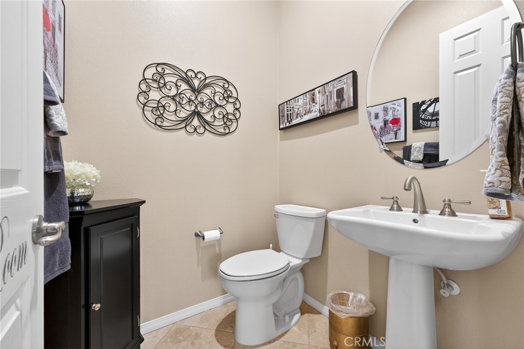 370 Irvine Property Photo 23