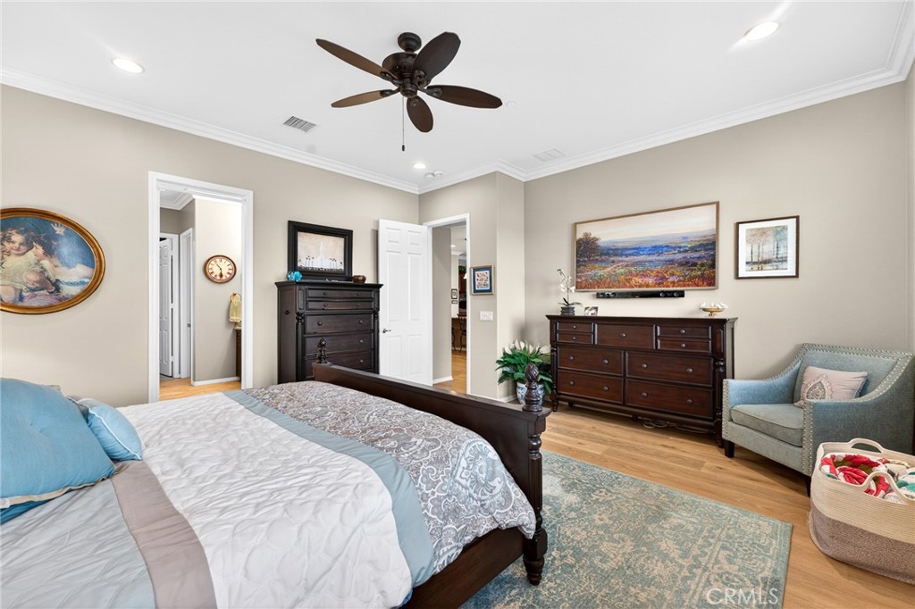 370 Irvine Property Photo 25