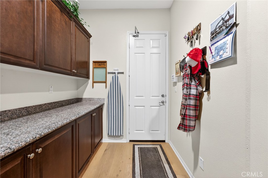 370 Irvine Property Photo 34
