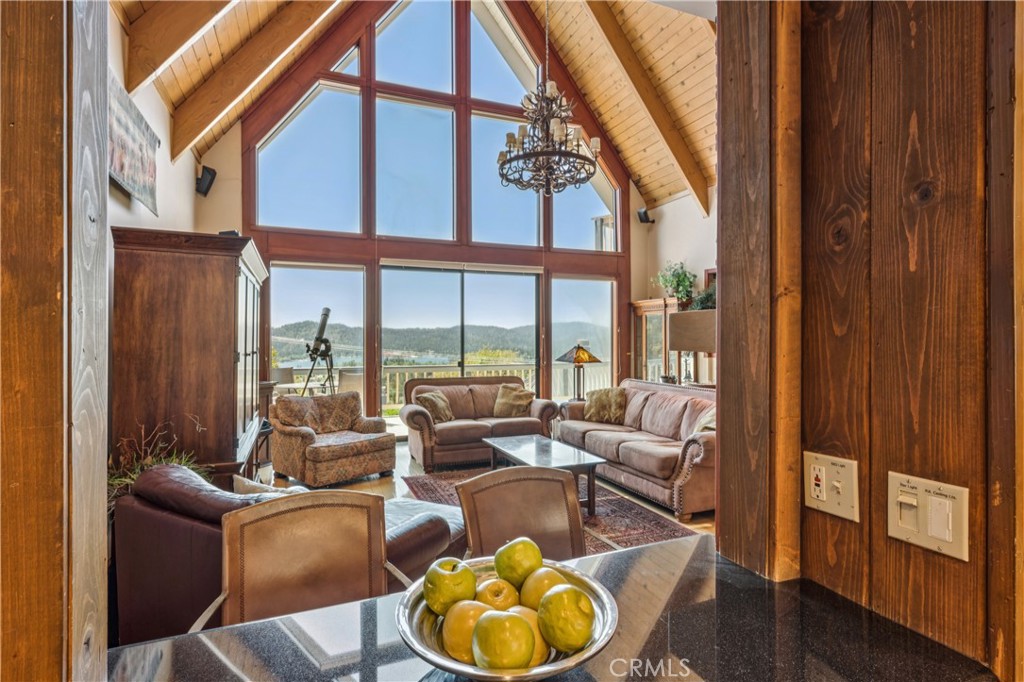 1369 Yellowstone Property Photo 28