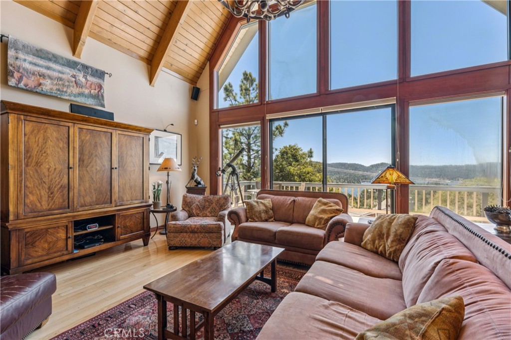 1369 Yellowstone Property Photo 31