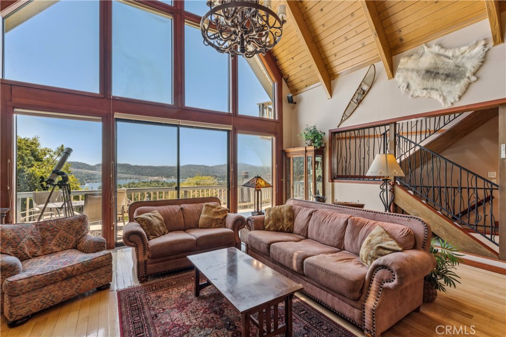 1369 Yellowstone Property Photo 32