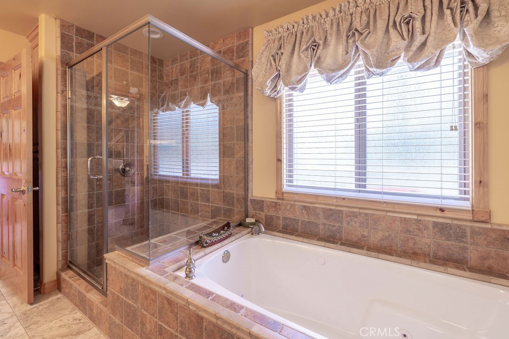 1016 Heritage Property Photo 23
