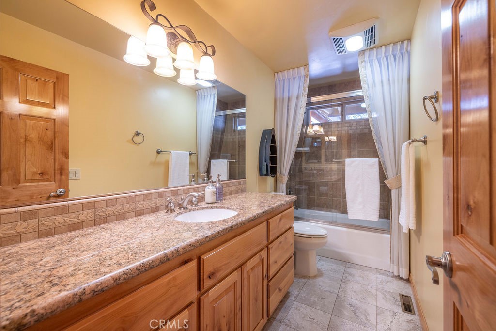 1016 Heritage Property Photo 27