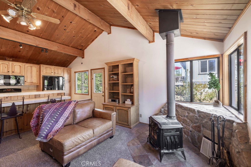 225 Zaca Property Photo 7