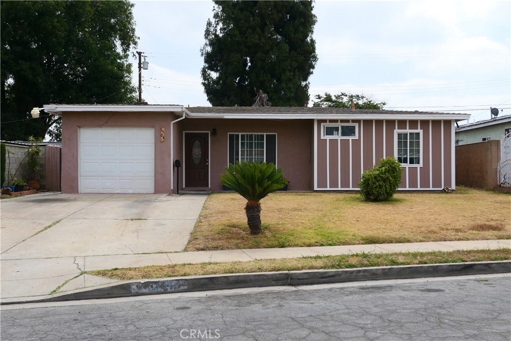 1504 S Haskins Property Photo 1