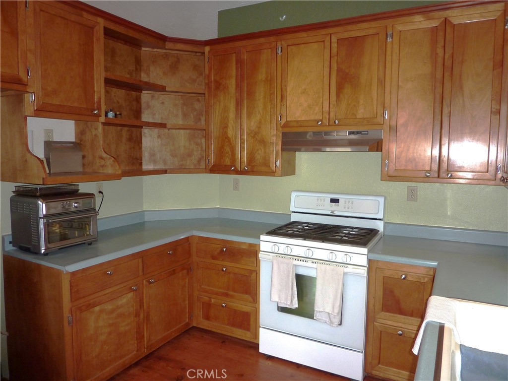 21531 Sawpit Canyon Road Property Photo 7