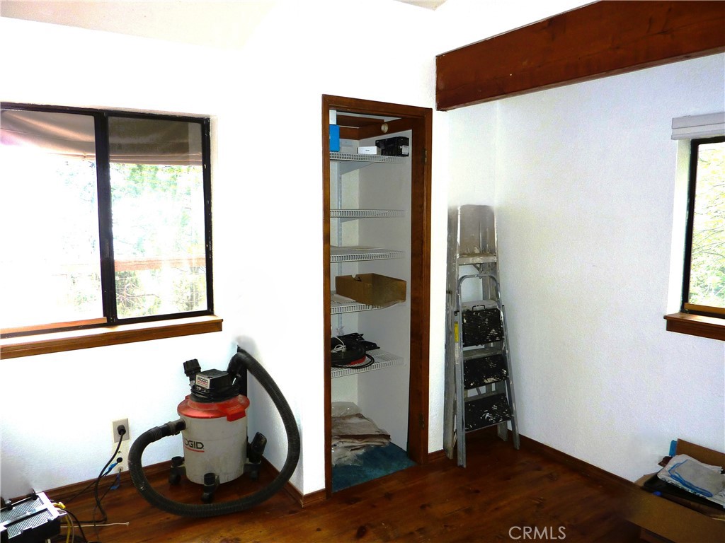 21531 Sawpit Canyon Road Property Photo 12