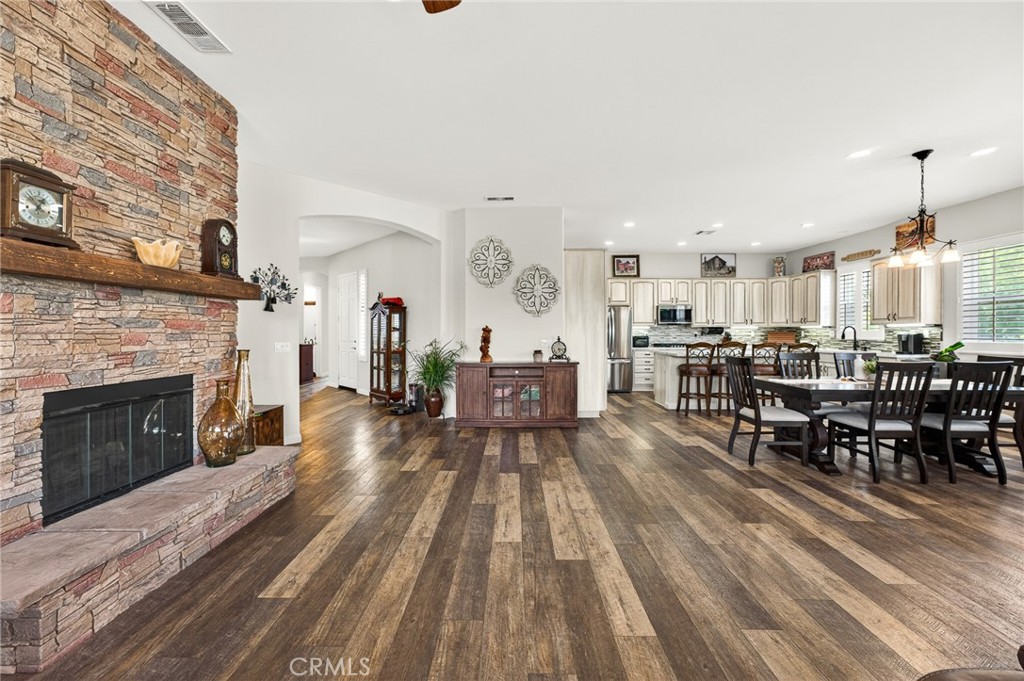 1710 Reyes Property Photo 11
