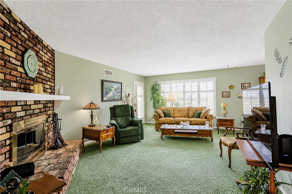 9371 Vernon Avenue Property Photo 4