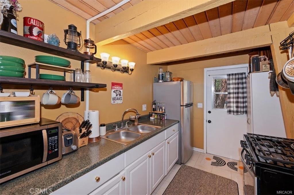 756 Cedar Property Photo 13