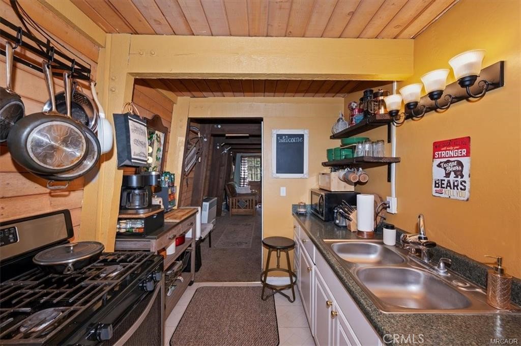 756 Cedar Property Photo 15