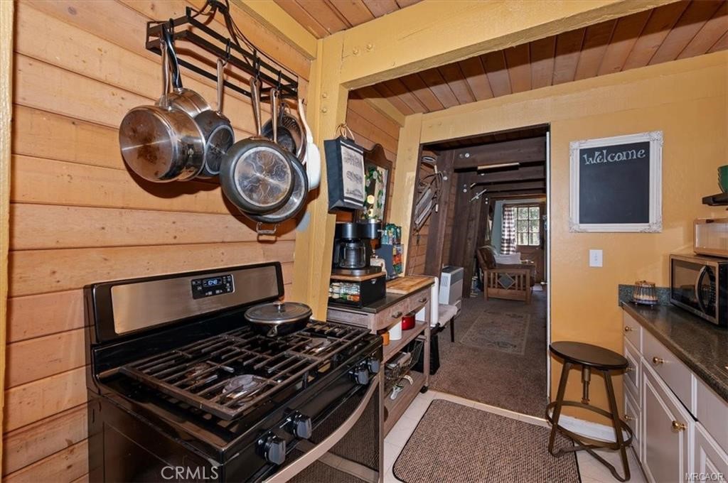 756 Cedar Property Photo 16