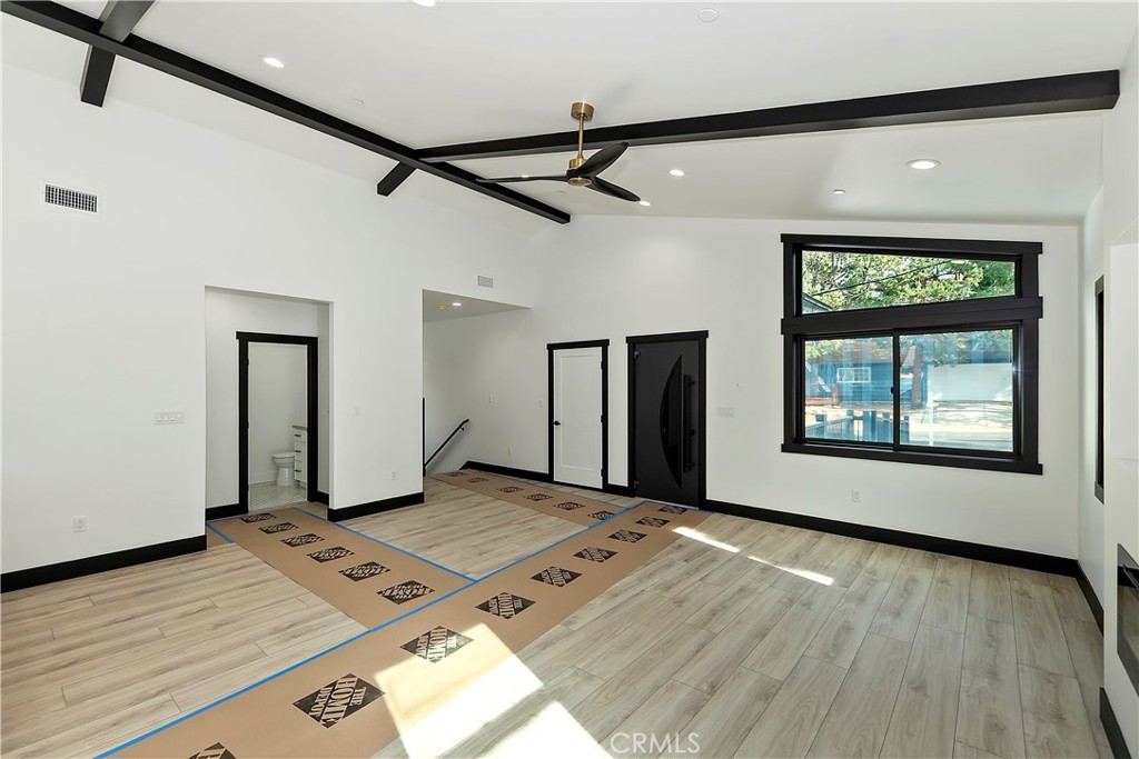 556 Lucerne Drive Property Photo 7