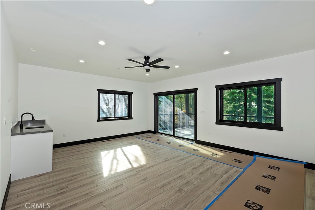 556 Lucerne Drive Property Photo 21