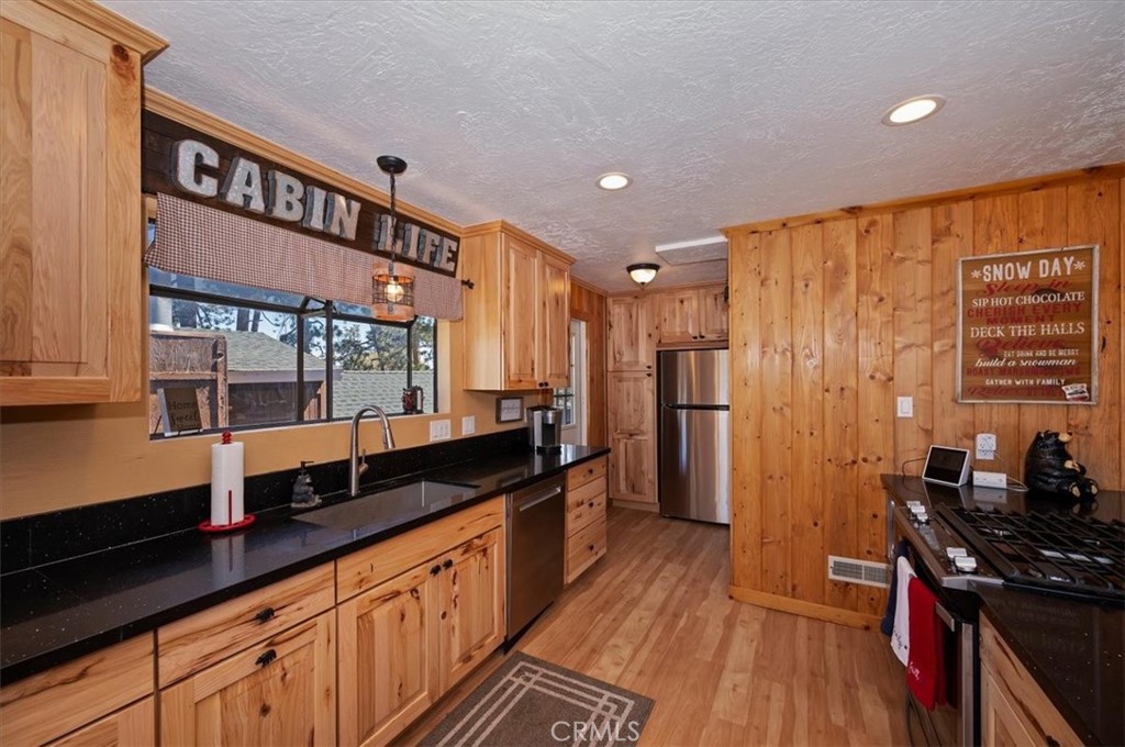 796 Orange Property Photo 14