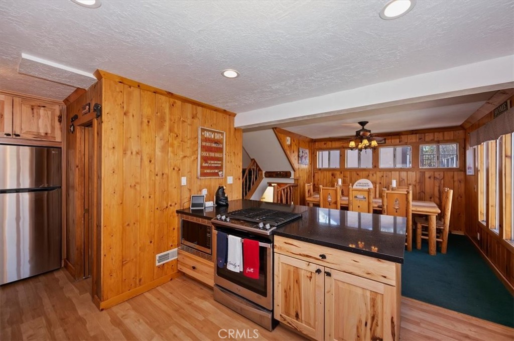 796 Orange Property Photo 16