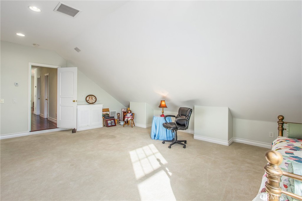9870 Nancy Property Photo 36