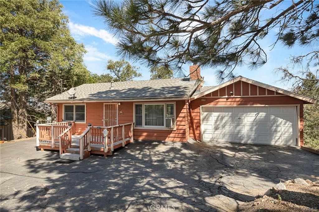 30400 Live Oak Property Photo 1