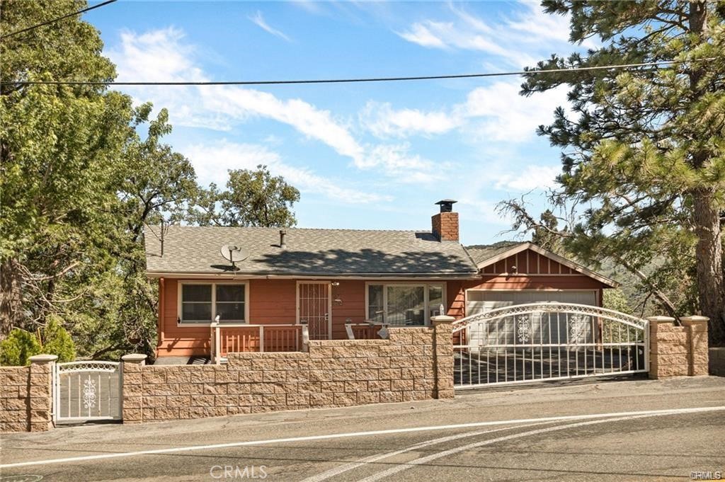 30400 Live Oak Property Photo 1