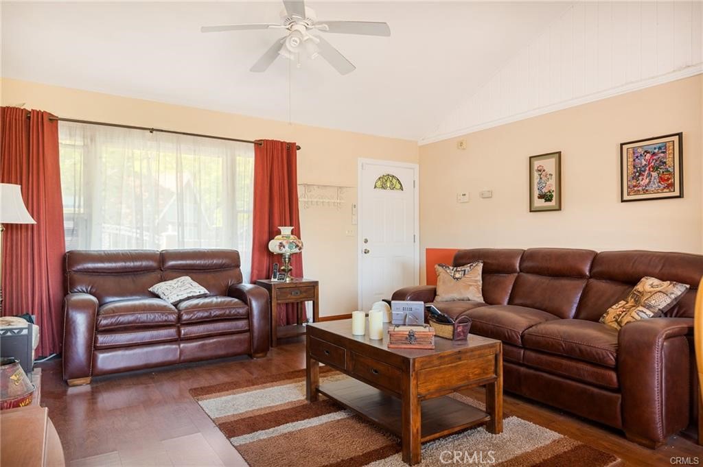 30400 Live Oak Property Photo 5